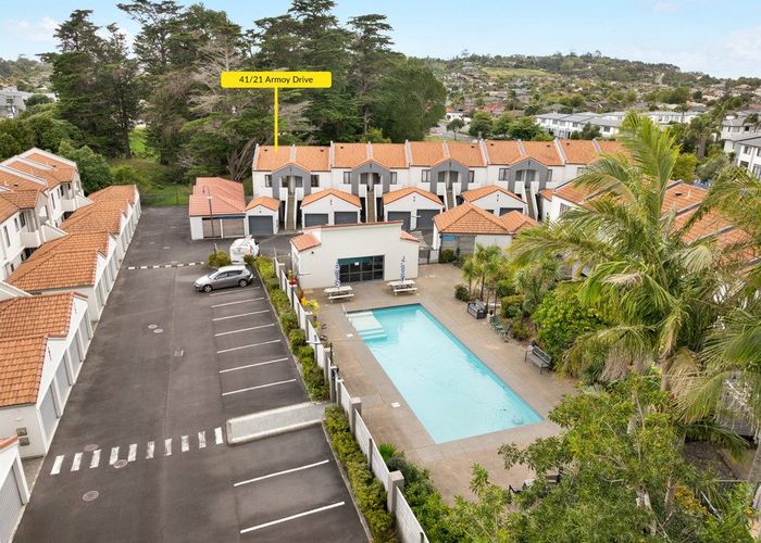 at 41/21 Armoy Drive, East Tamaki, Manukau City, Auckland