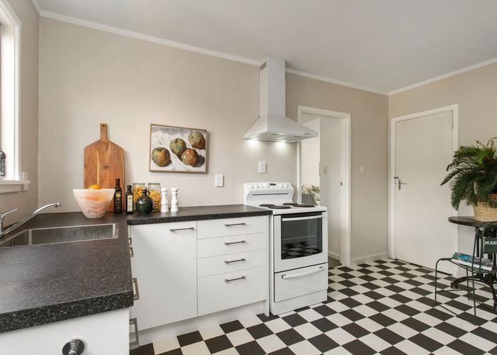  at 2/89 Winchester Street, Merivale, Christchurch