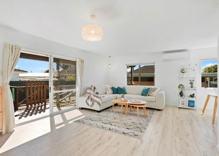  at 1/616 Te Atatu Road, Te Atatu Peninsula, Waitakere City, Auckland