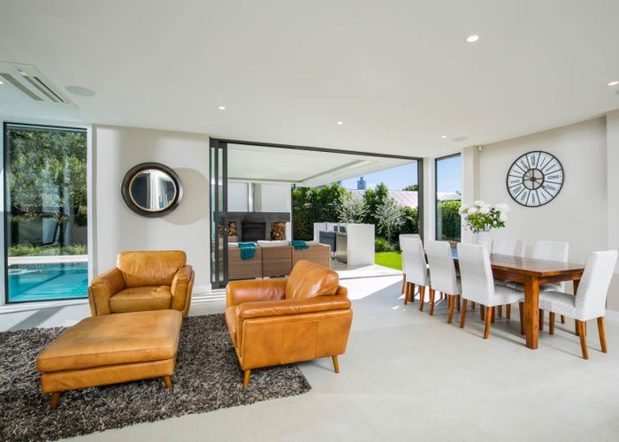  at 82 ROLAND Road, Greenhithe, Auckland