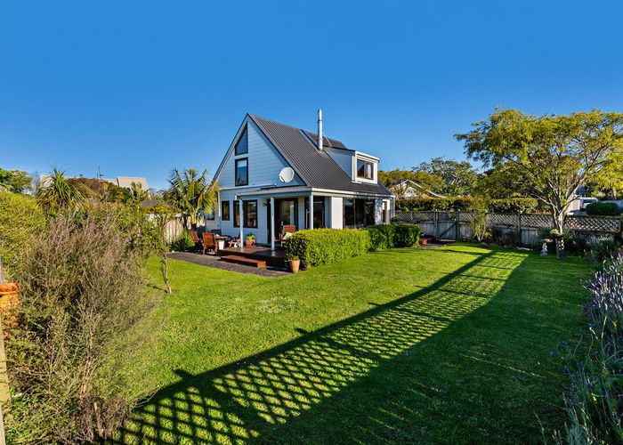  at 5 Kaitake Place, Oakura, New Plymouth, Taranaki