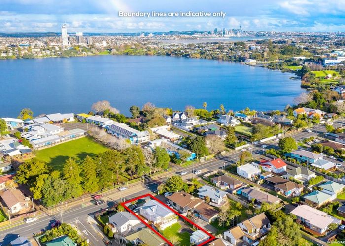  at 67 Shakespeare Road, Milford, Auckland