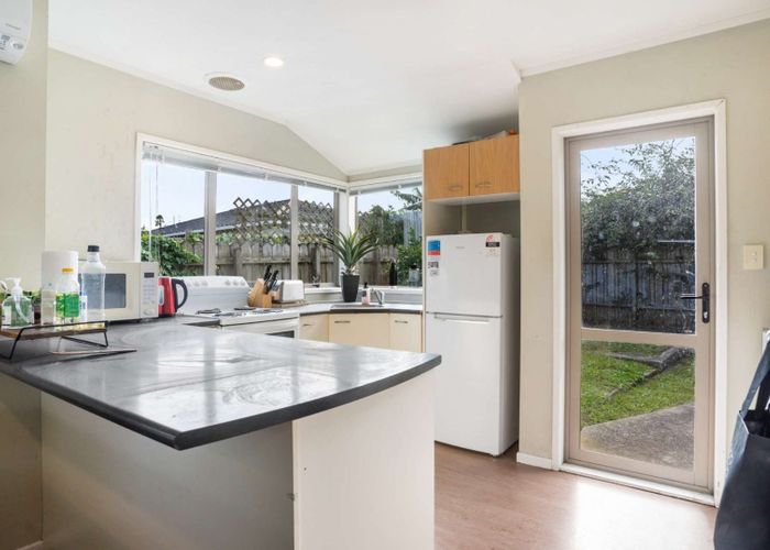  at 25A Sikkim Crescent, Clover Park, Manukau City, Auckland