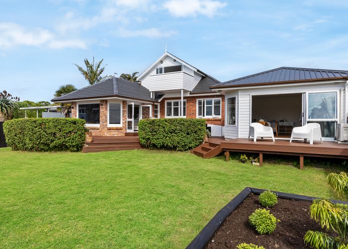  at 202 Riverside Avenue, Point England, Auckland