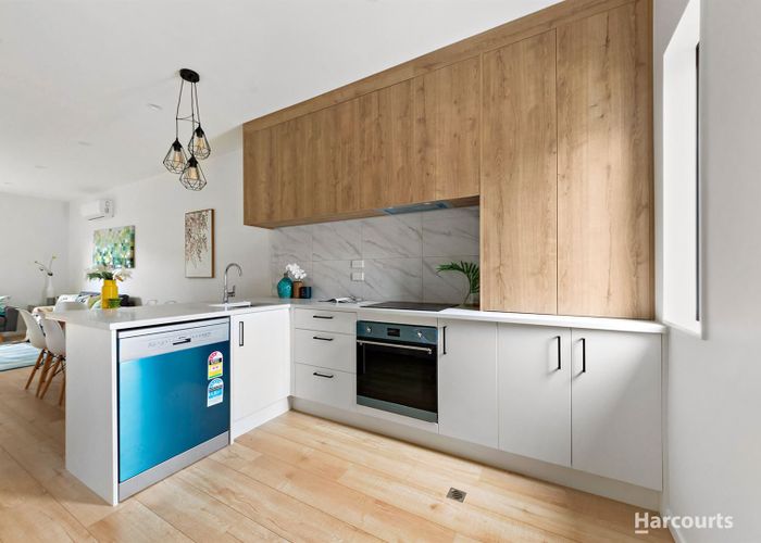  at 10/6 Kereru Street, Henderson, Waitakere City, Auckland
