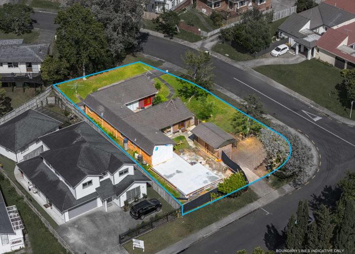  at 1&2/32 Salamanca Road, Sunnynook, North Shore City, Auckland