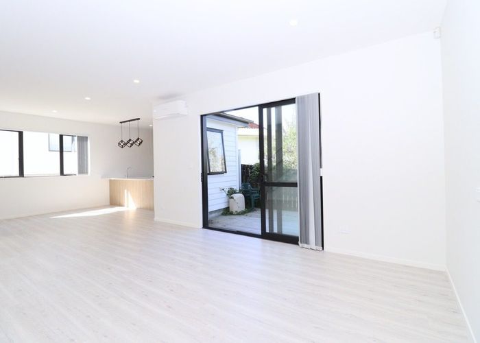  at 127B Oreil Ave, West Harbour, Waitakere City, Auckland