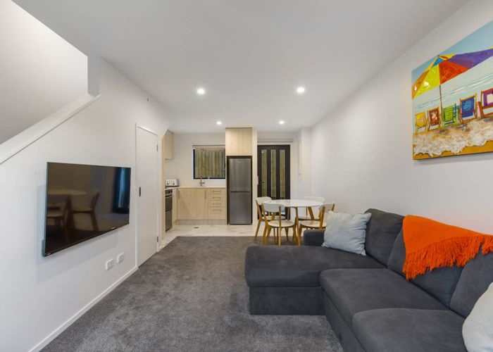  at 5/21 Karamu Street, Te Atatu Peninsula, Auckland