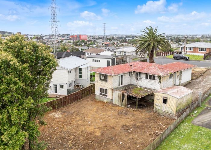  at 10 Young Road, Mount Wellington, Auckland City, Auckland