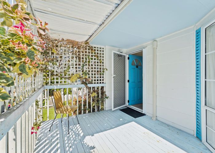  at 1/113 Rosario Crescent, Red Beach, Rodney, Auckland