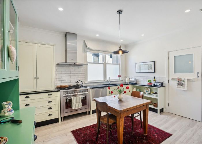  at 11A Stowe Hill, Thorndon, Wellington