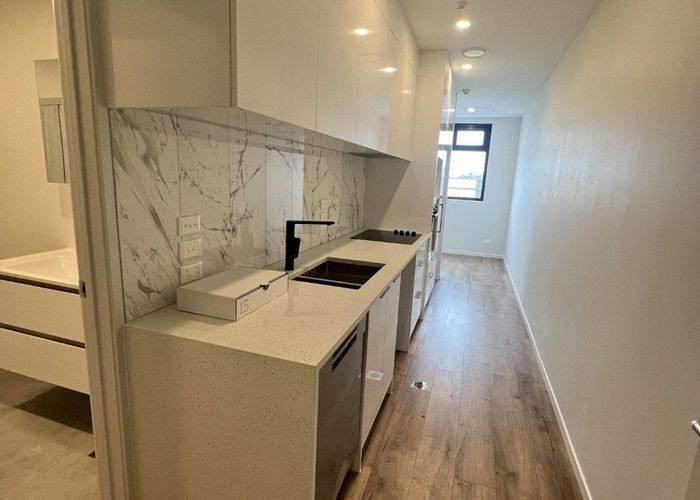  at 202/1A Kings Road, Mount Roskill, Auckland
