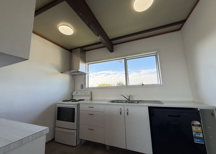  at 7 Greers Road, Weymouth, Auckland