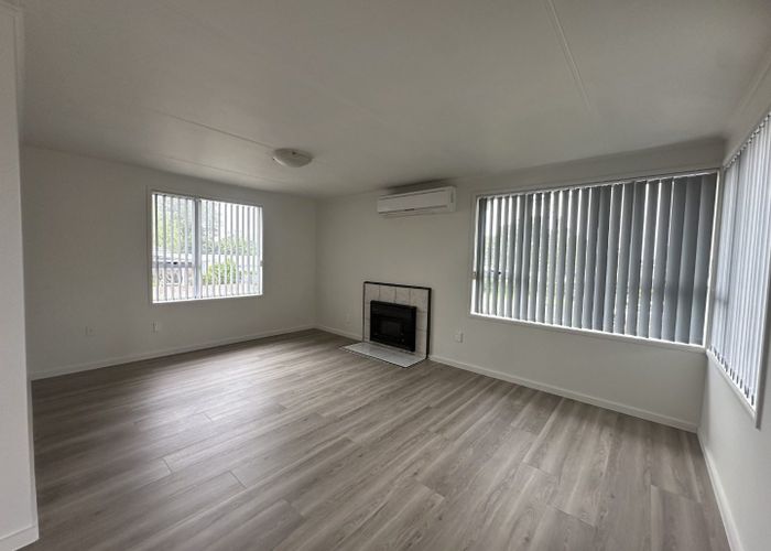  at 8a Dennis Rd, Papatoetoe, Manukau City, Auckland