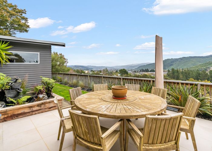 at 35 Mt Marua Drive, Timberlea, Upper Hutt