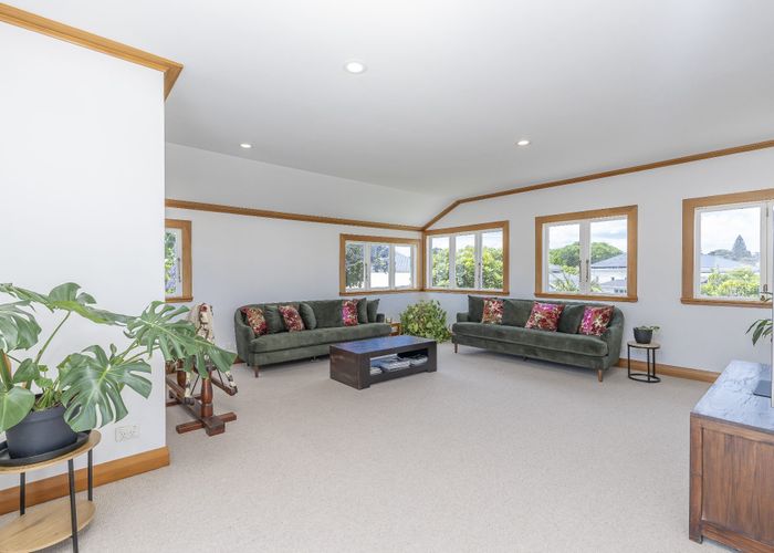  at 16 Cambourne Road, Sandringham, Auckland City, Auckland