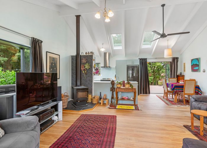  at 16 Totara Grove, Waitetuna