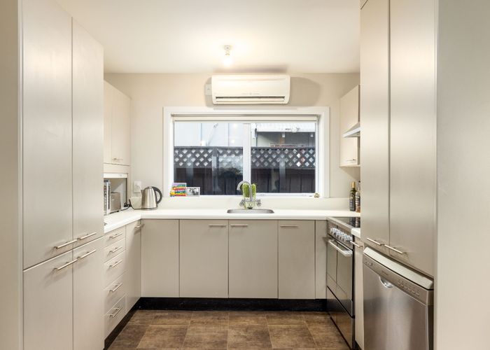  at 390 Keyes Road, New Brighton, Christchurch