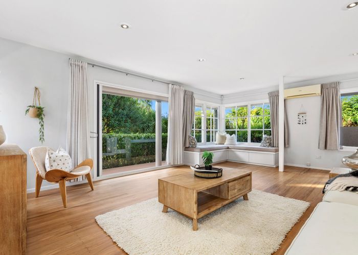  at 2/93 Kowhai Road, Mairangi Bay, Auckland