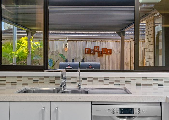 at 230 Harbourside Dr, Papakura, Papakura, Auckland