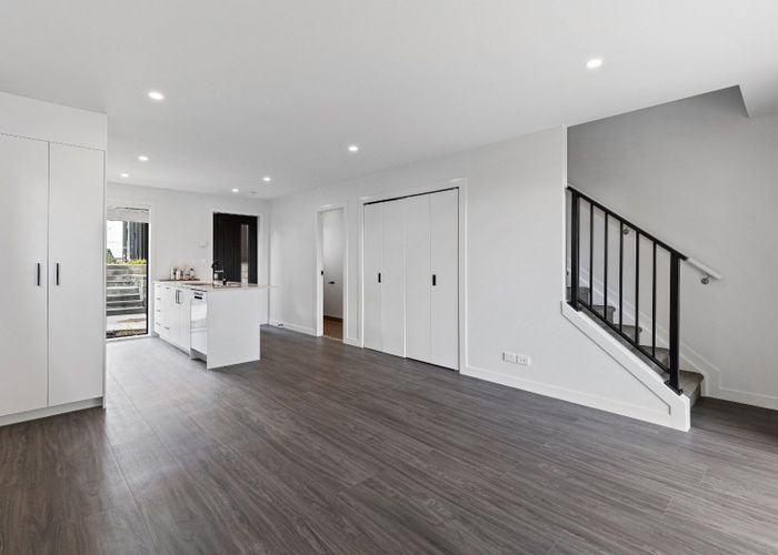  at 24 Whanui Place, Mangere Bridge, Manukau City, Auckland