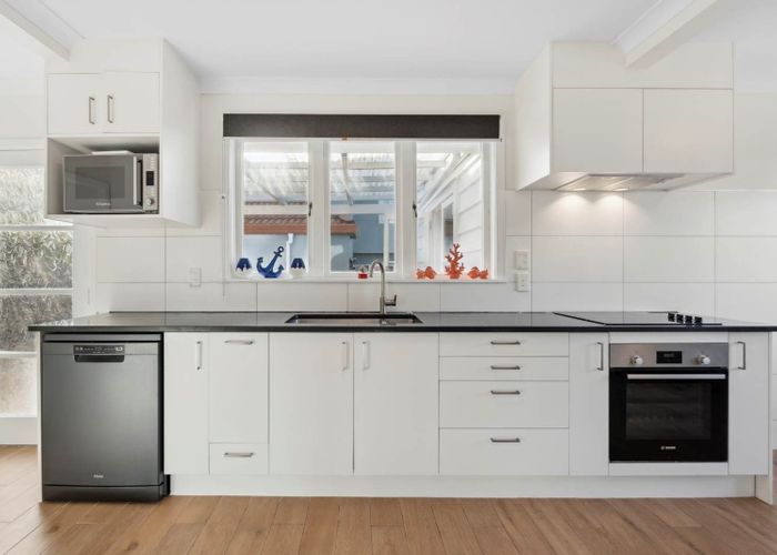  at 131 White Swan Road, Mount Roskill, Auckland City, Auckland