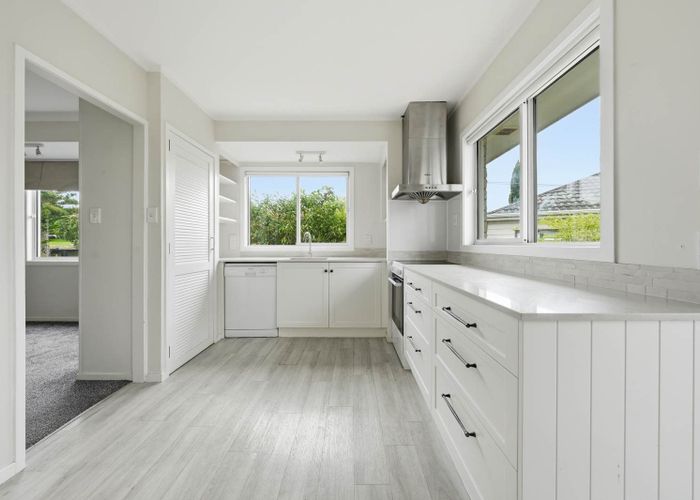  at 1/27 Parkhill Road, Mellons Bay, Manukau City, Auckland