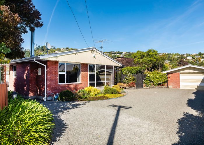  at 10 Hillsborough Road, Hillsborough, Auckland