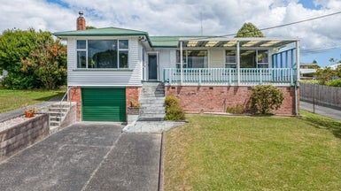  at 4 Christina Avenue, Te Atatu South, Auckland