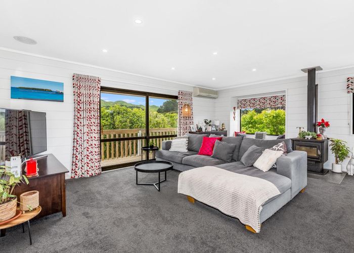  at 76 Gordon Road, Plimmerton, Porirua