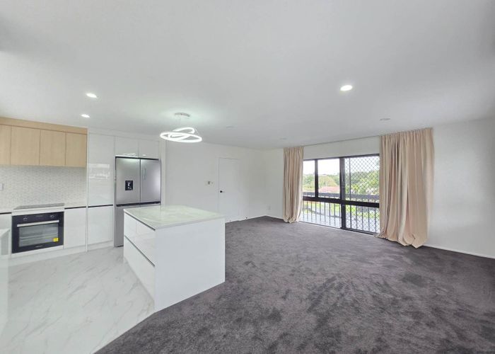  at 11 Melia Grove, Goodwood Heights, Manukau City, Auckland