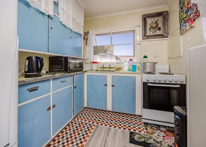  at 42 Landscape Road, Papatoetoe, Manukau City, Auckland