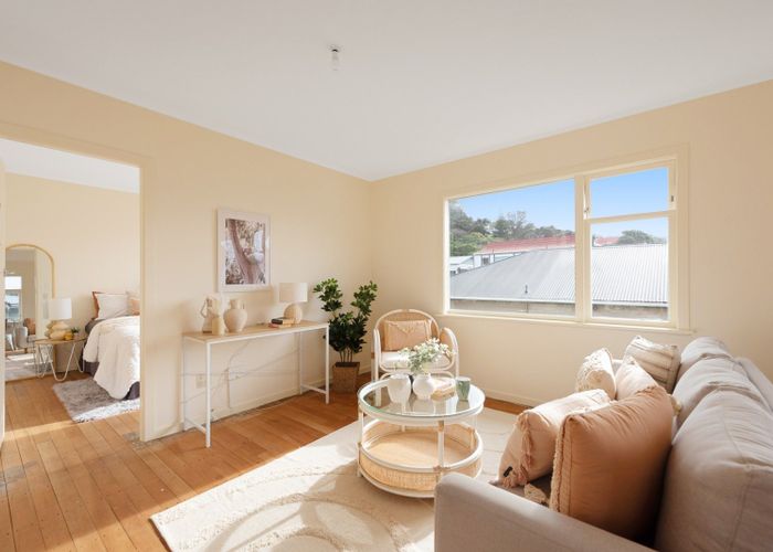  at 5/139 Queens Drive, Lyall Bay, Wellington
