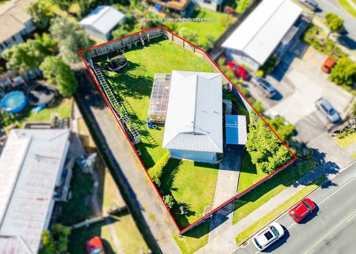  at 84 Oreil Avenue, West Harbour, Auckland