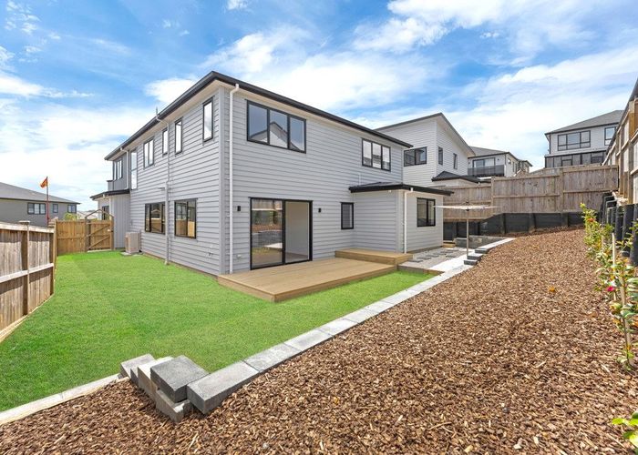  at 17 Meadowridge Drive, Flat Bush, Manukau City, Auckland
