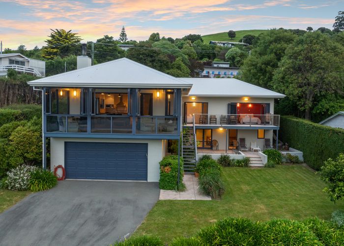  at 16 Kingfisher Road, Takamatua