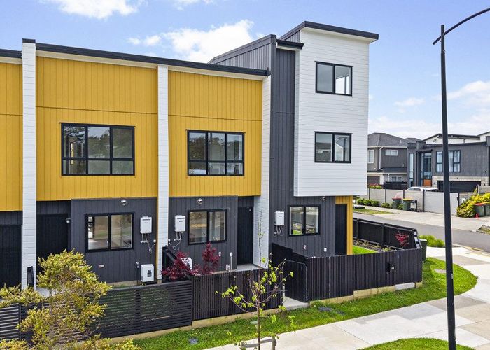  at 1/2 Whakatupu Road, Flat Bush, Manukau City, Auckland