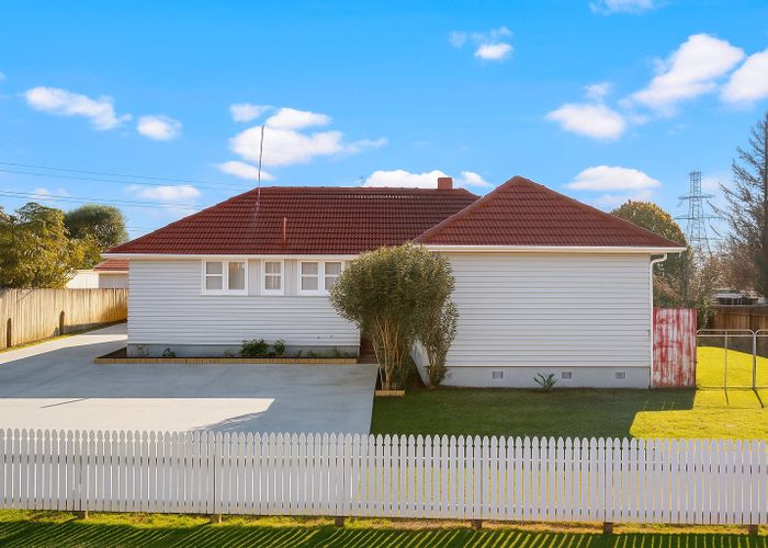  at 35 Waipapa Crescent, Otara, Auckland