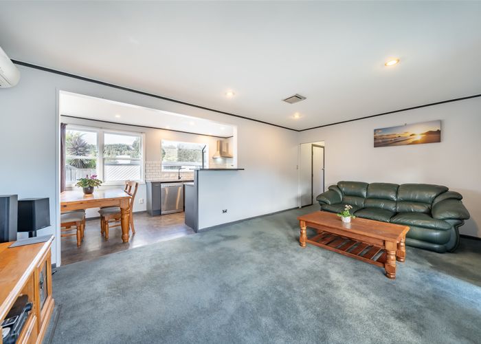  at 27 Mountbatten Grove, Clouston Park, Upper Hutt