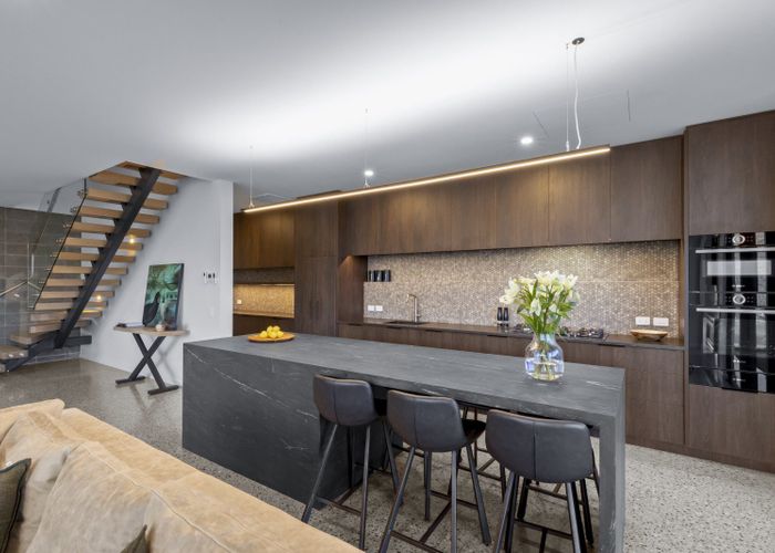  at 4 Lynch Lane, Queenstown Hill, Queenstown