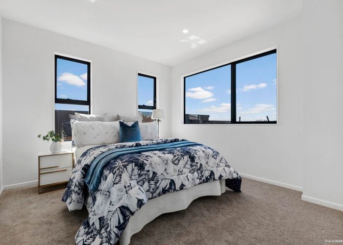  at 1/62 Highland Park Drive, Highland Park, Auckland