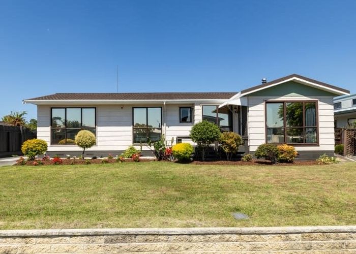  at 27 Donegal Crescent, Tamatea, Napier