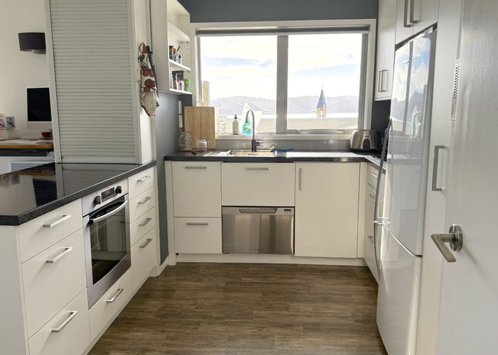  at 2/4 Grafton Road, Roseneath, Wellington, Wellington