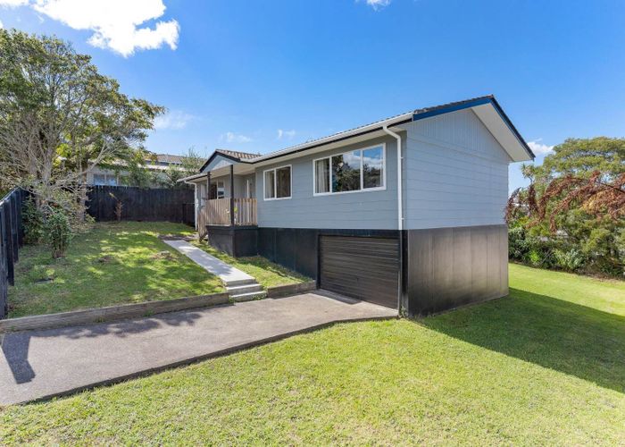  at 7 Sumich Place, West Harbour, Waitakere City, Auckland