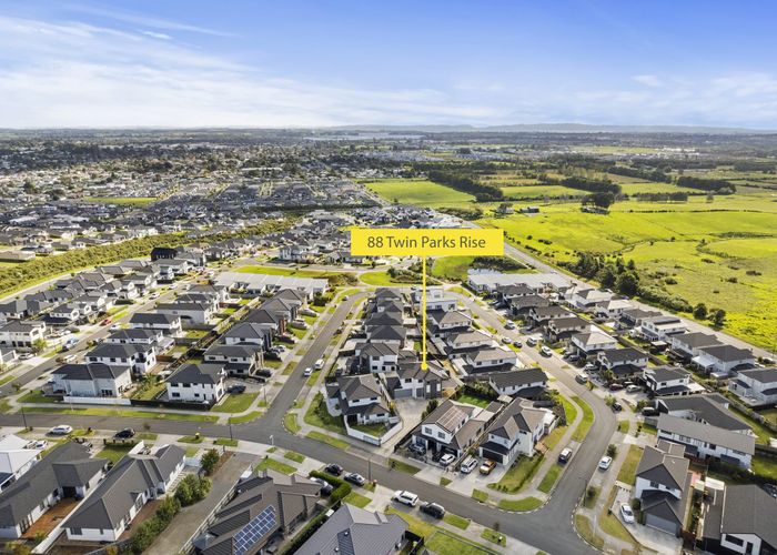  at 88 Twin Parks Rise, Papakura, Papakura