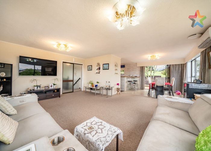  at 179 Miromiro Road, Normandale, Lower Hutt