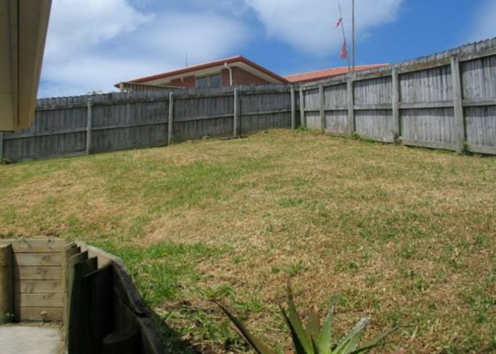  at 11 Dovey St, Massey, Waitakere City, Auckland