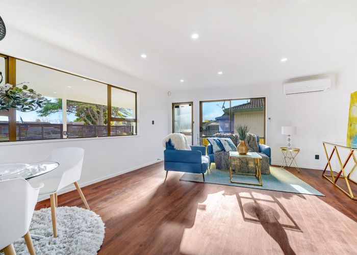  at 2/8 Kirrama Place, Conifer Grove, Takanini