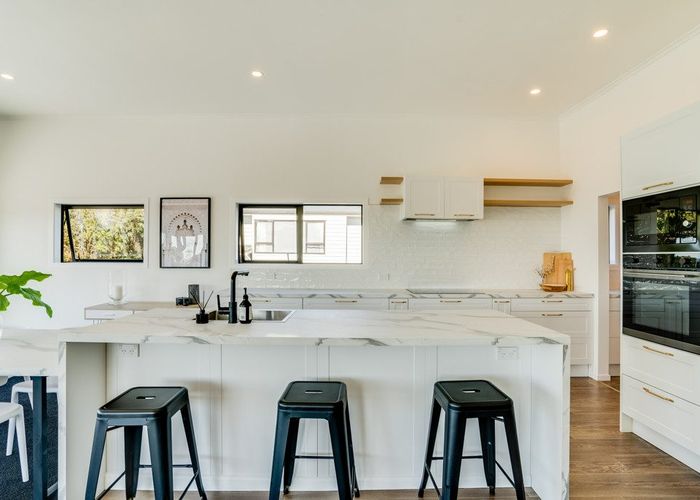  at 91 Pacific Parade, Army Bay, Whangaparaoa