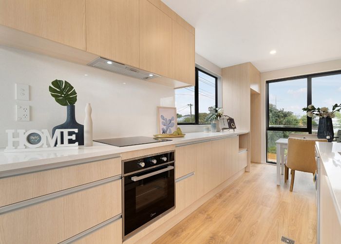  at 2,4/30 Woodford Ave, Henderson, Waitakere City, Auckland